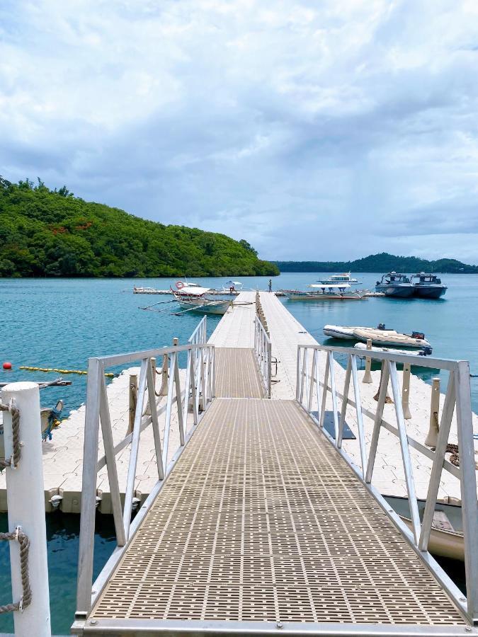 Tropicana Castle Dive Resort Powered By Cocotel Puerto Galera Exteriér fotografie